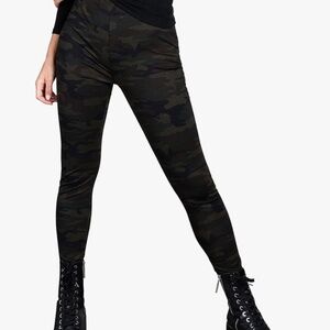 Women's Camo leggings